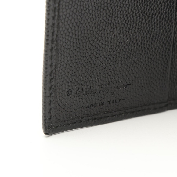 Salvatore Ferragamo Vara Bow Compact Wallet in Black Pebbled Leather - Picture 11 of 14